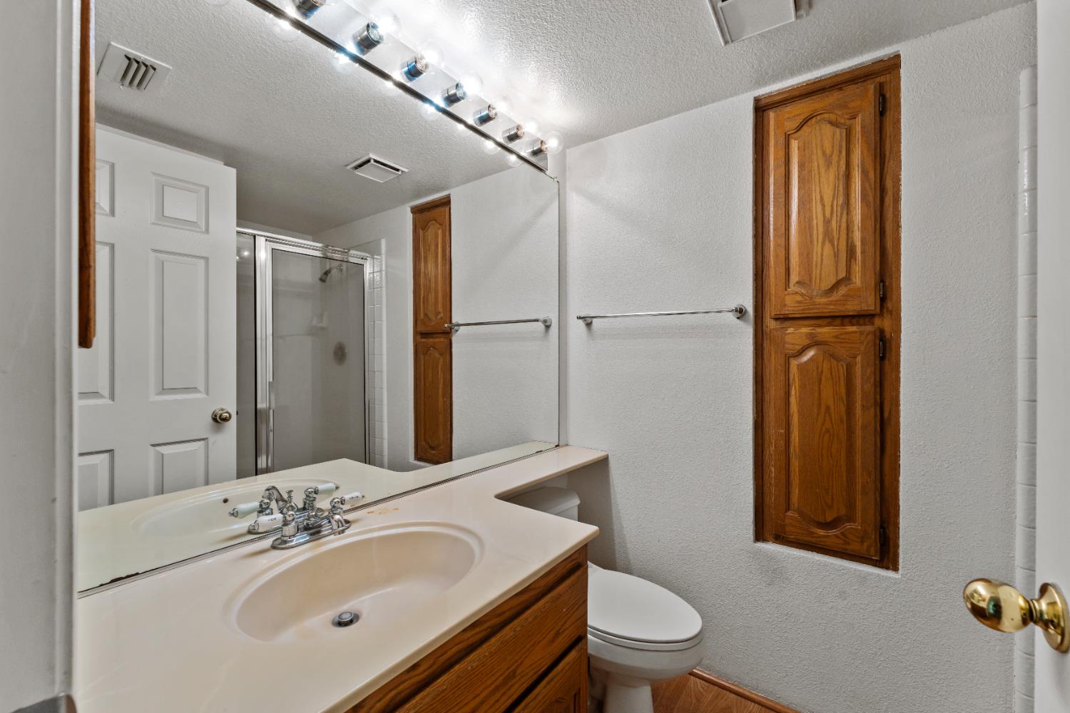 Detail Gallery Image 18 of 26 For 6009 Villa Rosa Way, Elk Grove,  CA 95758 - 4 Beds | 3 Baths