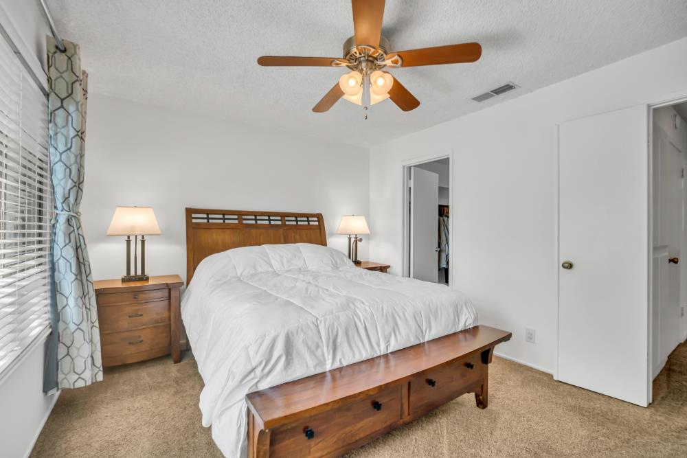 Detail Gallery Image 18 of 33 For 5628 Spyglass Lane, Citrus Heights,  CA 95610 - 3 Beds | 2/1 Baths