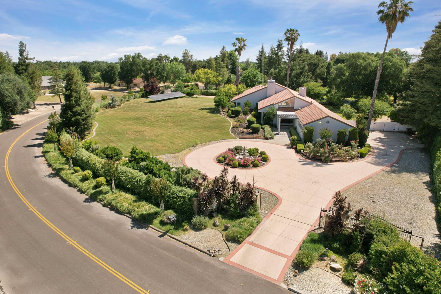 Detail Gallery Image 9 of 84 For 10356 Capewood Ln, Stockton,  CA 95212 - 4 Beds | 4 Baths