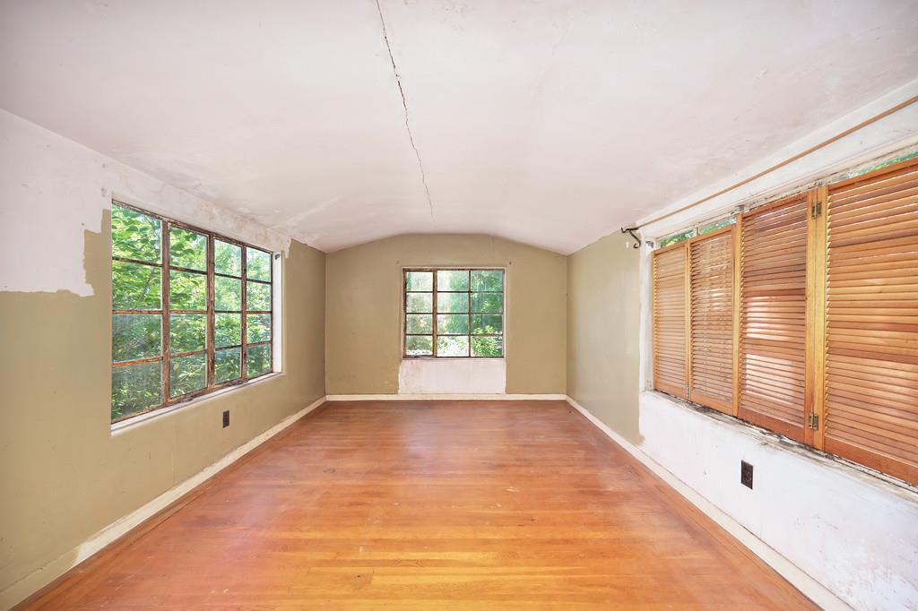 Detail Gallery Image 26 of 34 For 1701 4th Ave, Sacramento,  CA 95818 - 3 Beds | 1/1 Baths