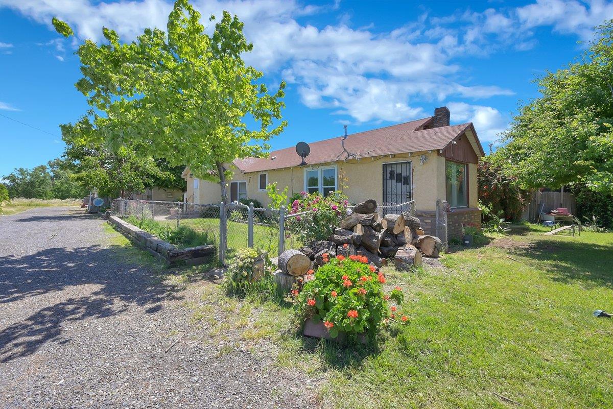 Detail Gallery Image 1 of 46 For 992 State Hwy 70, Oroville,  CA 95965 - 3 Beds | 1 Baths