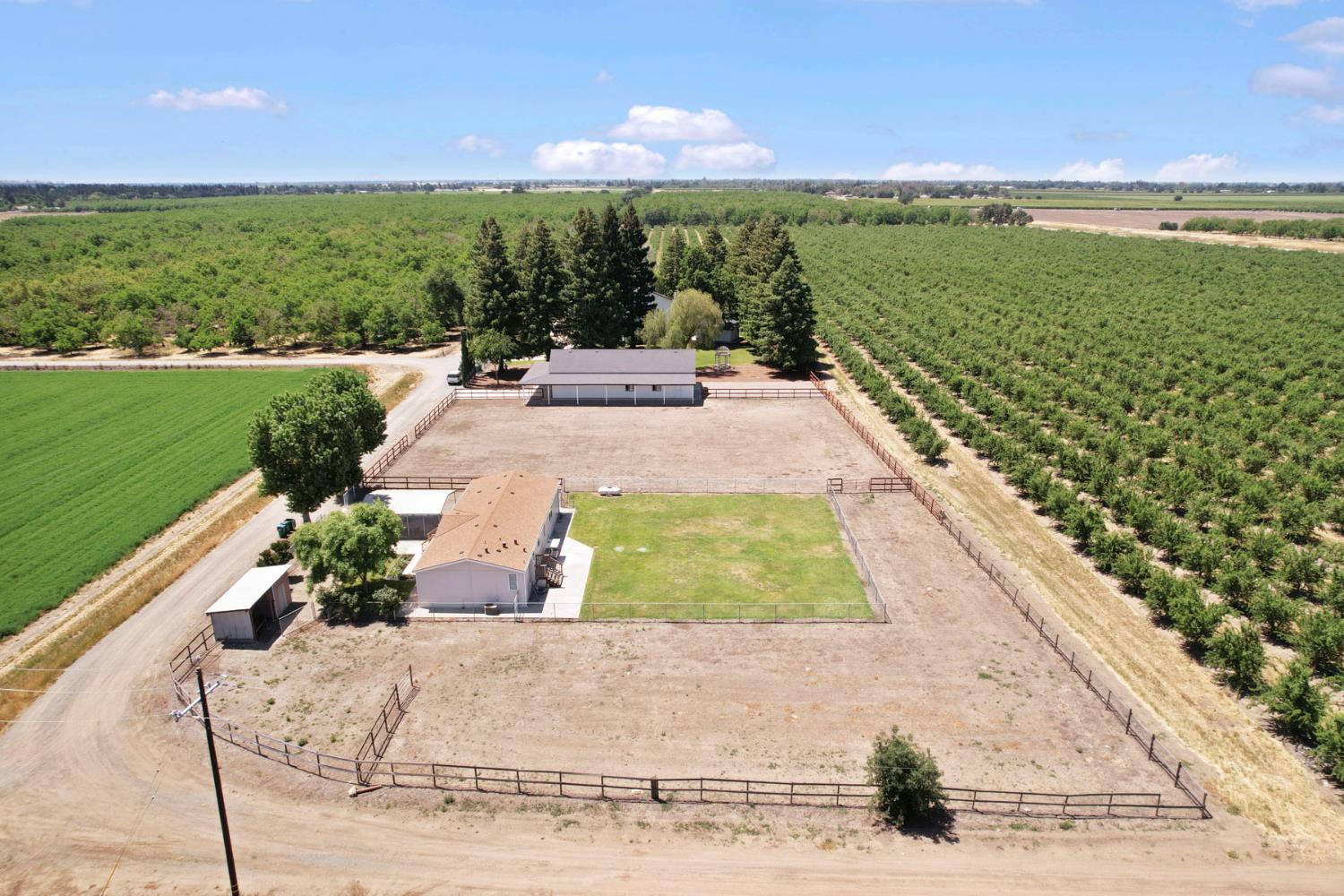 Detail Gallery Image 13 of 95 For 7149 E Eight Mile Rd, Stockton,  CA 95212 - 5 Beds | 5/1 Baths