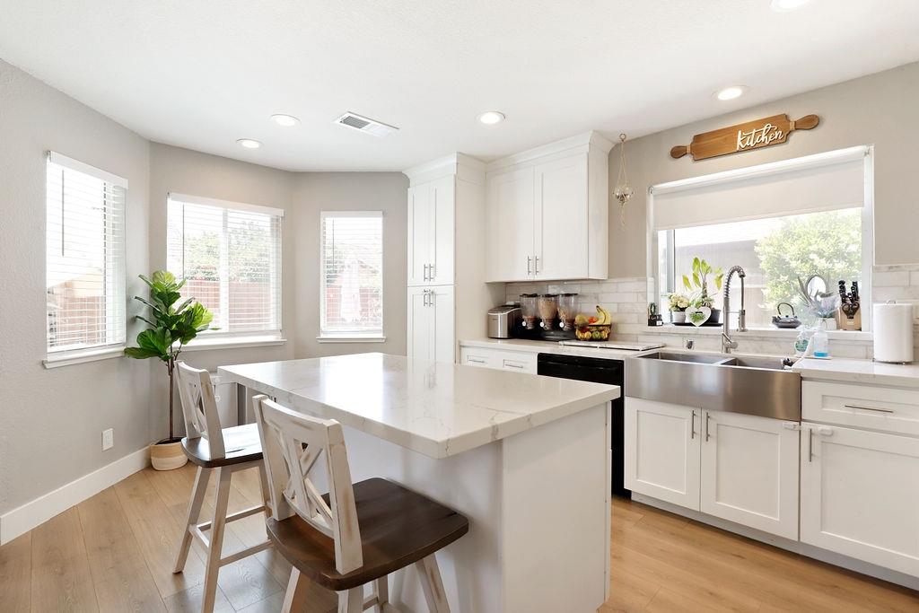 Detail Gallery Image 10 of 42 For 4044 Tawny Meadow Way, Antelope,  CA 95843 - 3 Beds | 2/1 Baths