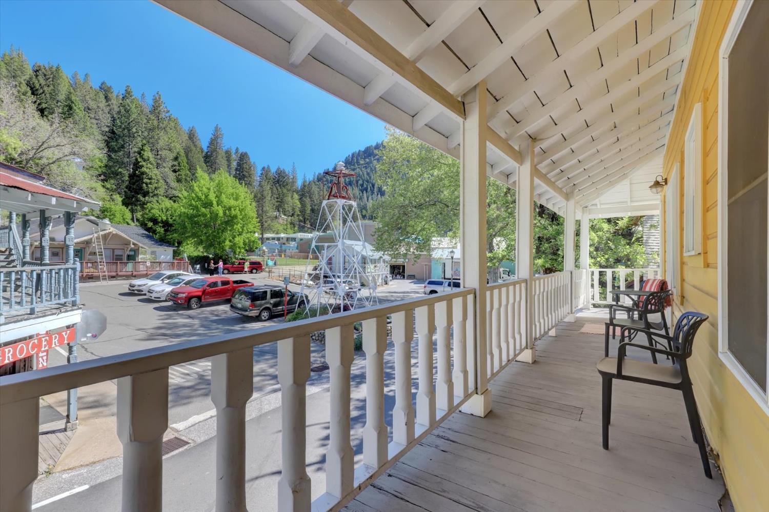 Detail Gallery Image 8 of 93 For 200 Main St, Downieville,  CA 95936 - 3 Beds | 4 Baths