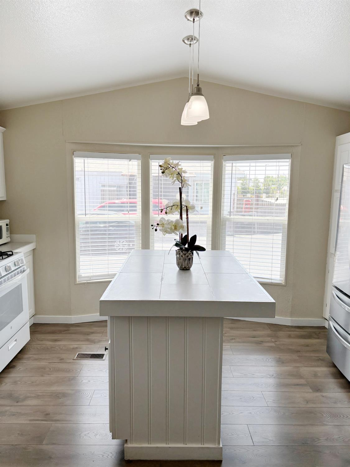 Detail Gallery Image 12 of 27 For 555 Moffat Blvd 49, Manteca,  CA 95336 - 3 Beds | 1 Baths