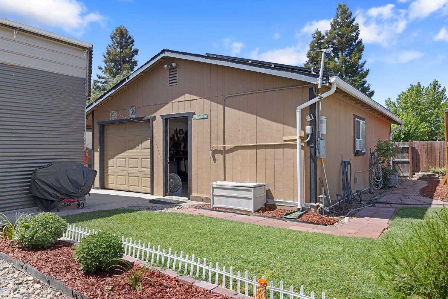Detail Gallery Image 47 of 54 For 12777 Bonnie Brae, Waterford,  CA 95386 - 4 Beds | 3 Baths