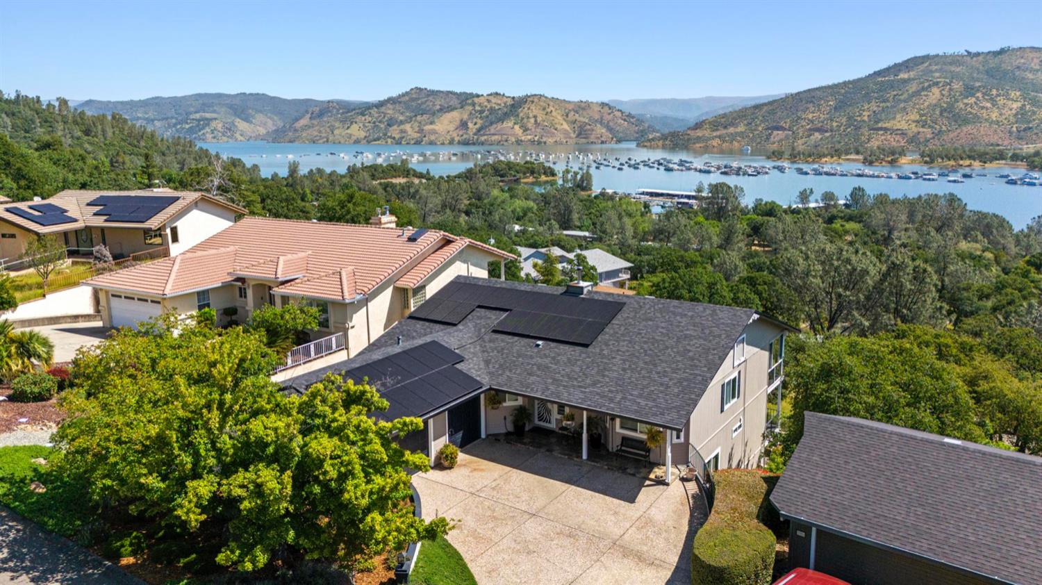 Detail Gallery Image 2 of 63 For 5419 Royal Oaks Dr, Oroville,  CA 95966 - 4 Beds | 2/1 Baths