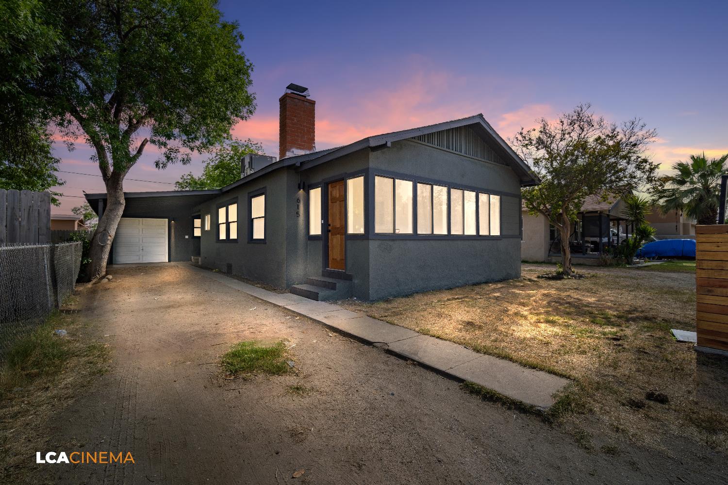 Detail Gallery Image 1 of 35 For 615 Decatur St, Bakersfield,  CA 93308 - 4 Beds | 2 Baths