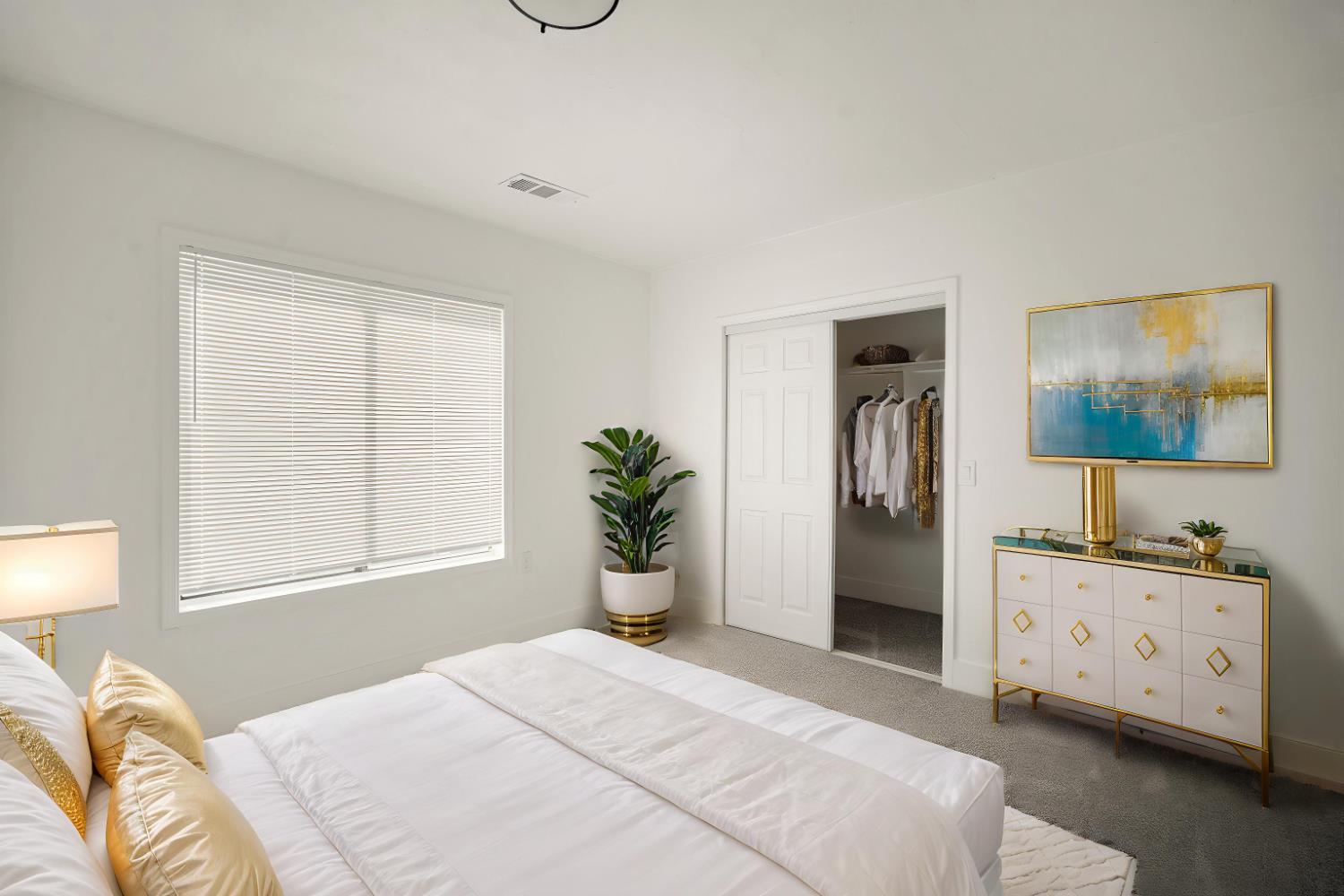 Detail Gallery Image 11 of 35 For 615 Decatur St, Bakersfield,  CA 93308 - 4 Beds | 2 Baths