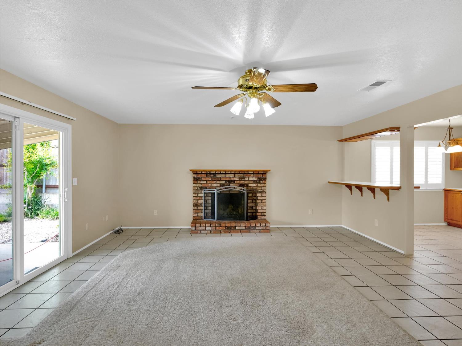 Detail Gallery Image 13 of 36 For 1270 E a St, Oakdale,  CA 95361 - 3 Beds | 2 Baths