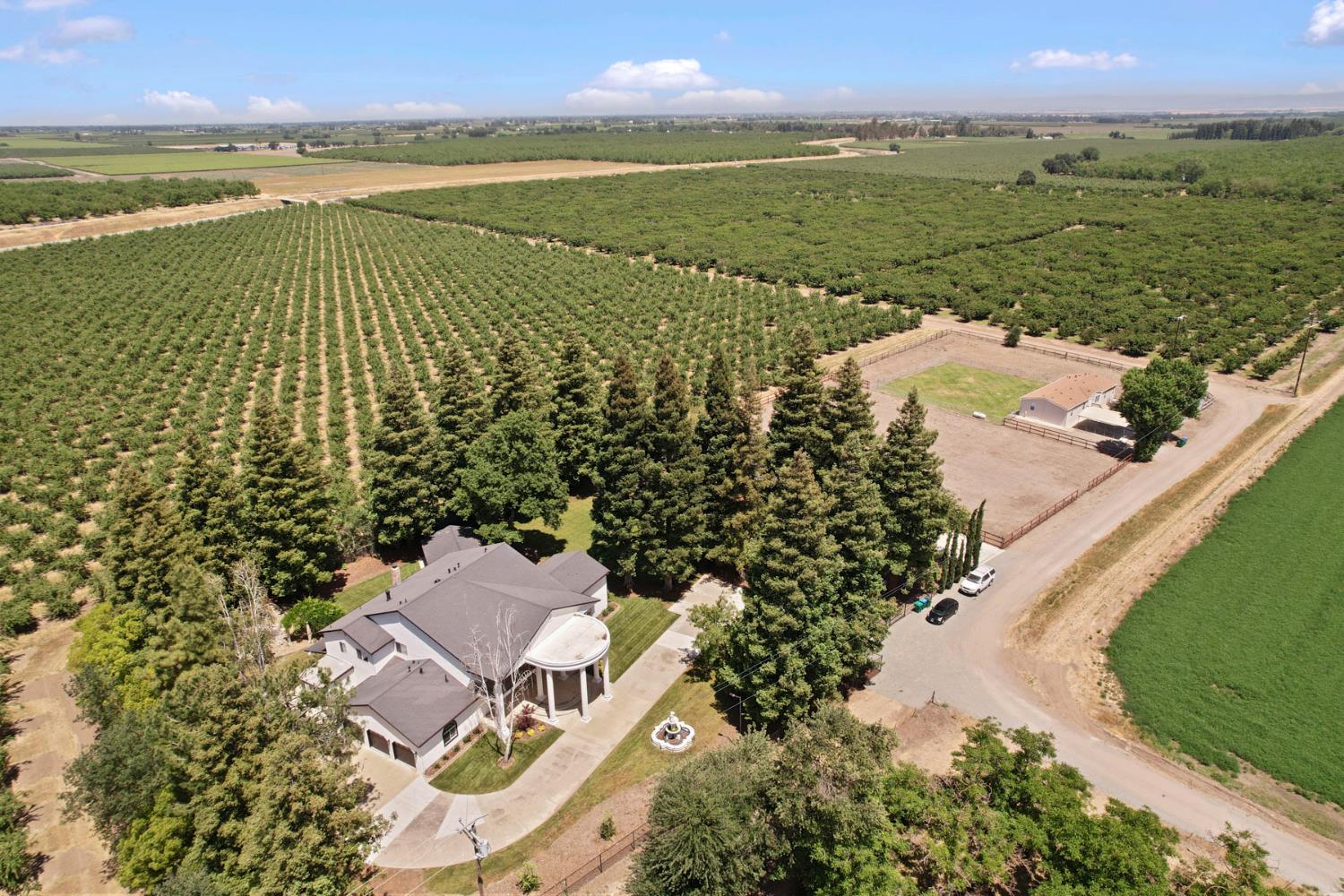 Detail Gallery Image 17 of 95 For 7149 E Eight Mile Rd, Stockton,  CA 95212 - 5 Beds | 5/1 Baths
