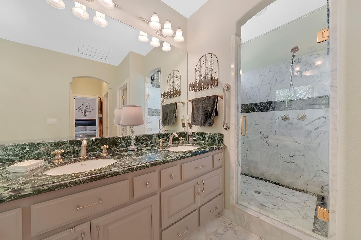 Detail Gallery Image 40 of 83 For 5753 Treosti Pl, Valley Springs,  CA 95252 - 5 Beds | 3/1 Baths