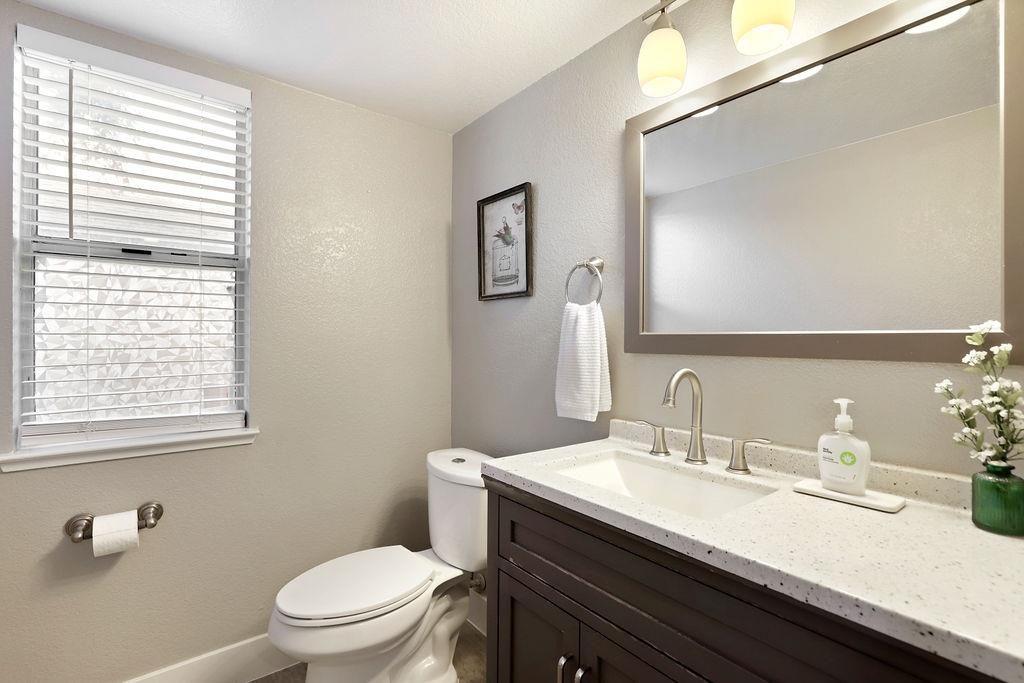Detail Gallery Image 28 of 42 For 4044 Tawny Meadow Way, Antelope,  CA 95843 - 3 Beds | 2/1 Baths