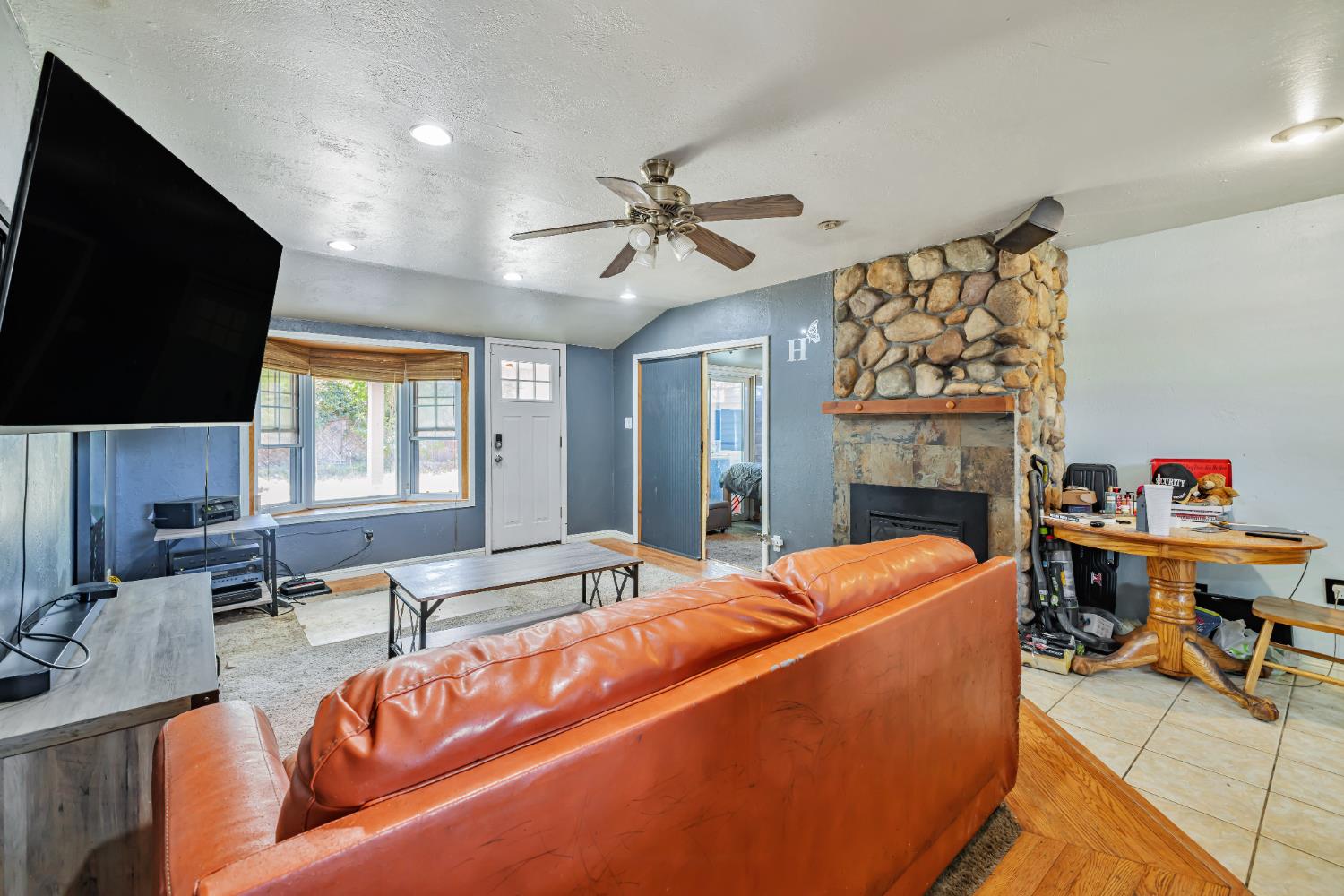 Detail Gallery Image 10 of 42 For 3212 Hurley Way, Sacramento,  CA 95864 - 3 Beds | 1 Baths