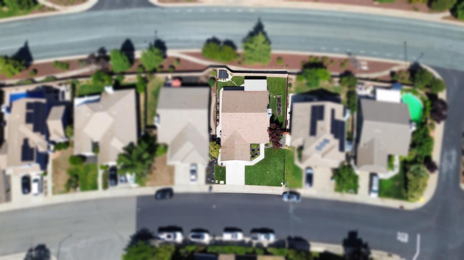 Detail Gallery Image 7 of 48 For 1575 Larkflower Way, Lincoln,  CA 95648 - 3 Beds | 2 Baths