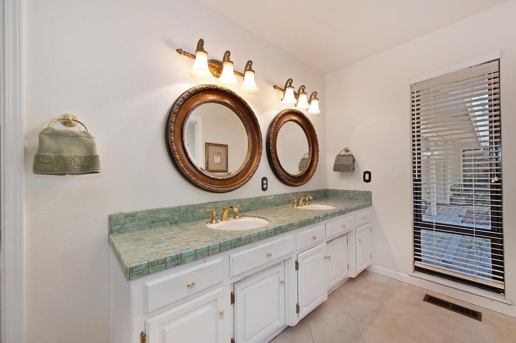 Detail Gallery Image 31 of 68 For 6435 Fern Leaf Dr, Granite Bay,  CA 95746 - 4 Beds | 3 Baths
