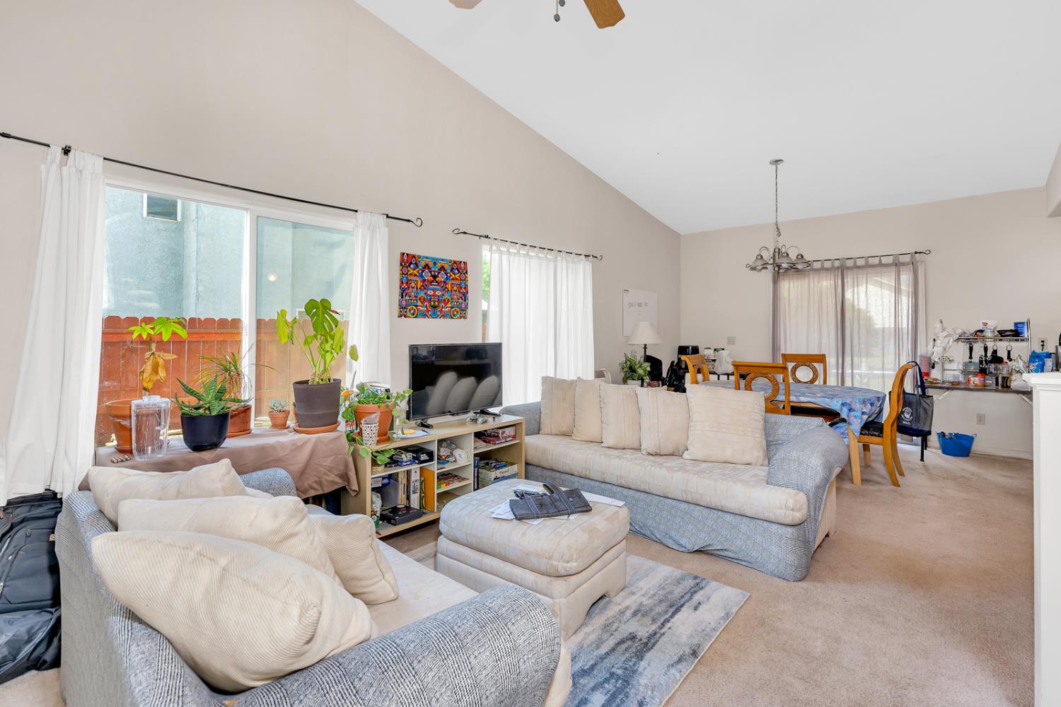 Detail Gallery Image 4 of 34 For 3529 Paseo Verde Ave, Merced,  CA 95348 - 5 Beds | 3 Baths