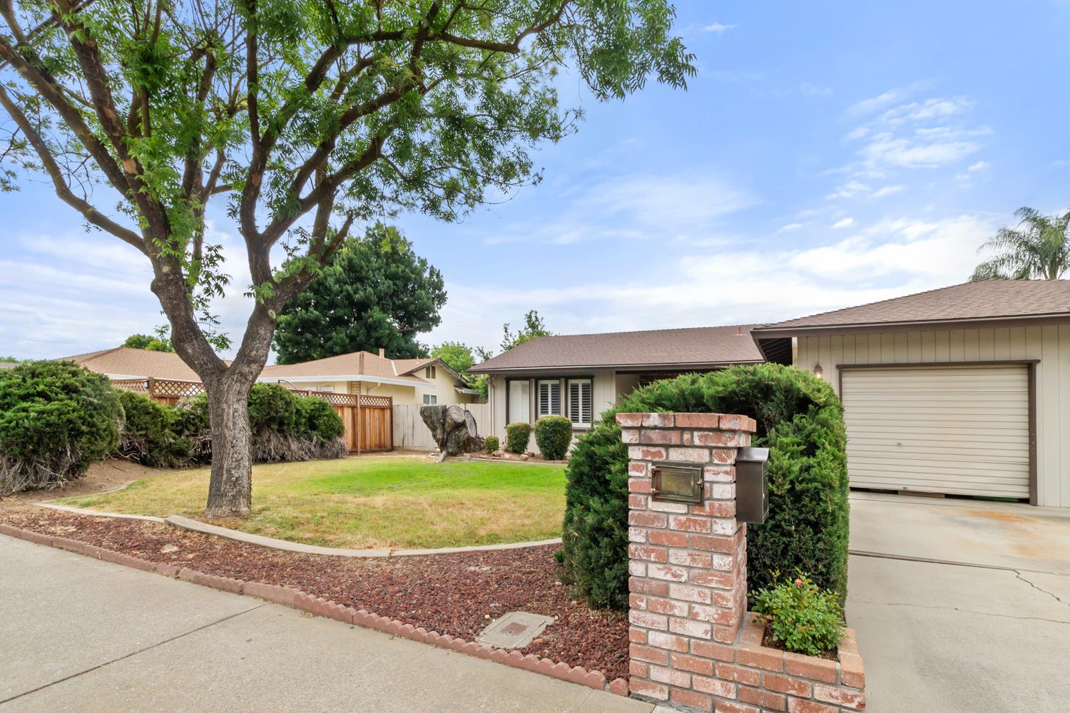 Detail Gallery Image 6 of 55 For 2624 E Orangeburg, Modesto,  CA 95355 - 3 Beds | 2 Baths