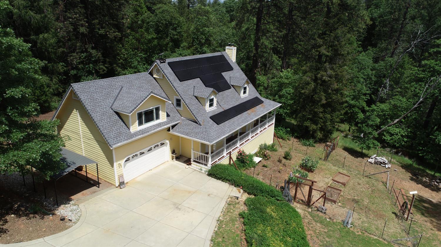 Detail Gallery Image 3 of 15 For 3321 N Canyon Rd, Camino,  CA 95709 - 3 Beds | 2/1 Baths