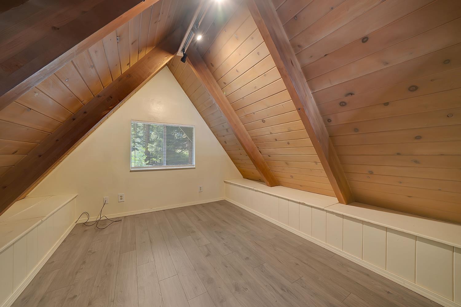 Detail Gallery Image 36 of 40 For 26916 Silver Dr, Pioneer,  CA 95666 - 2 Beds | 1 Baths