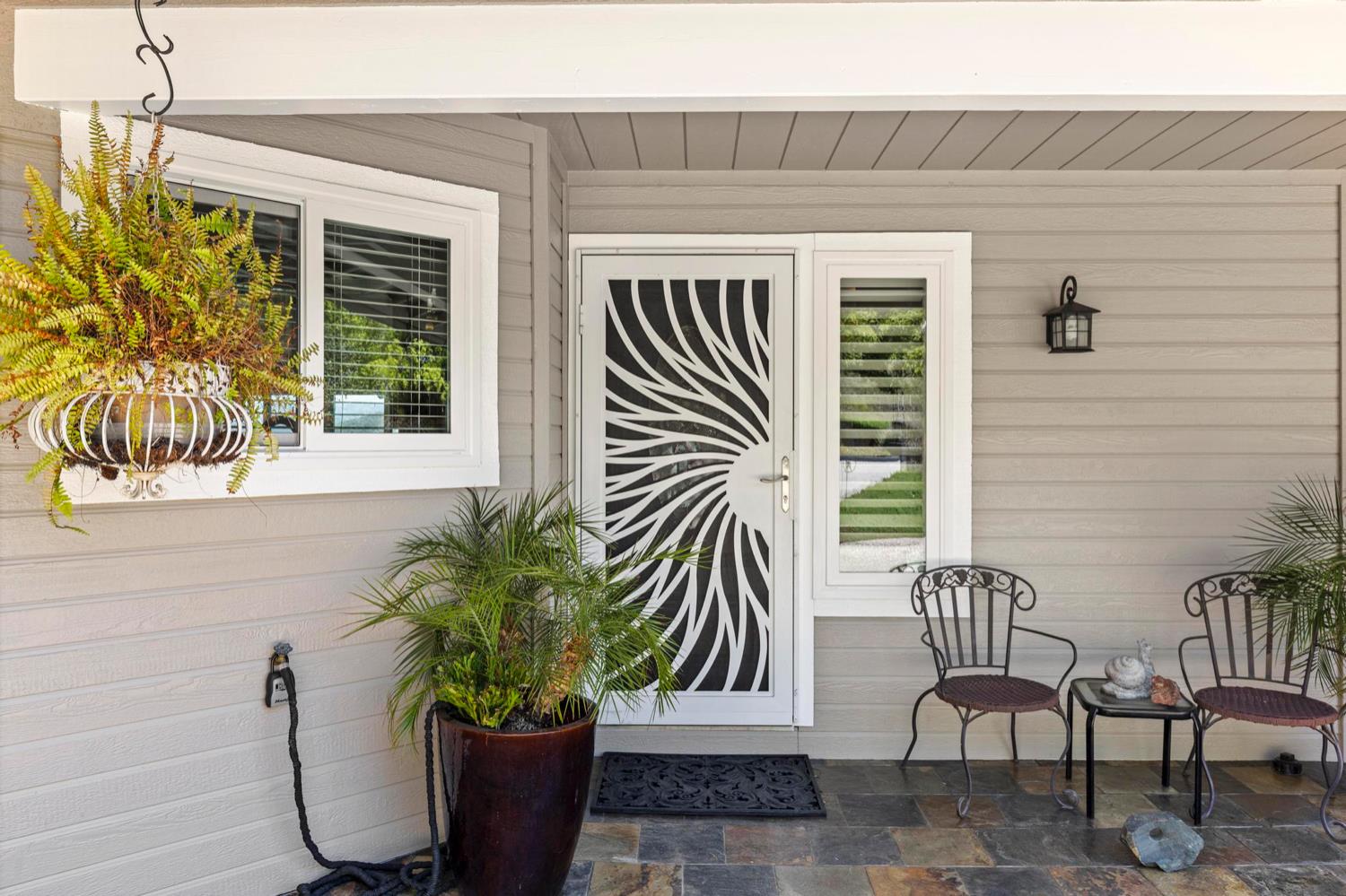 Detail Gallery Image 7 of 63 For 5419 Royal Oaks Dr, Oroville,  CA 95966 - 4 Beds | 2/1 Baths