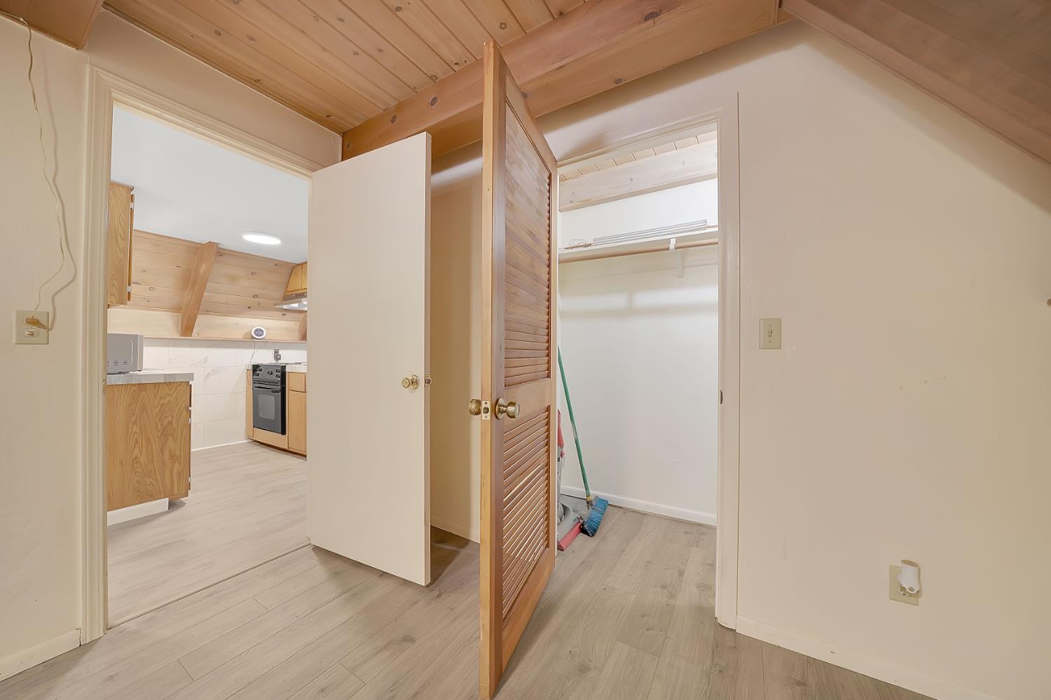 Detail Gallery Image 27 of 40 For 26916 Silver Dr, Pioneer,  CA 95666 - 2 Beds | 1 Baths