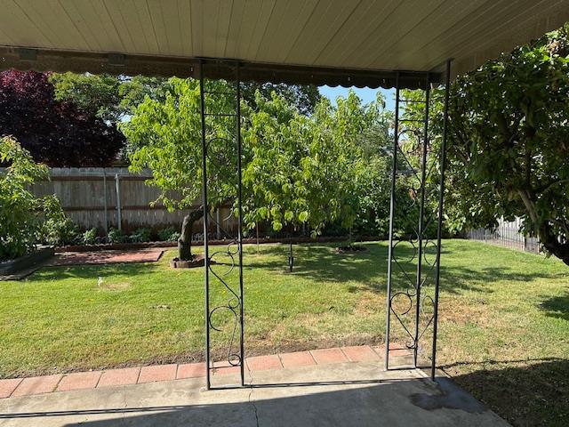 Detail Gallery Image 60 of 77 For 820 Park St, Lodi,  CA 95240 - 3 Beds | 2 Baths