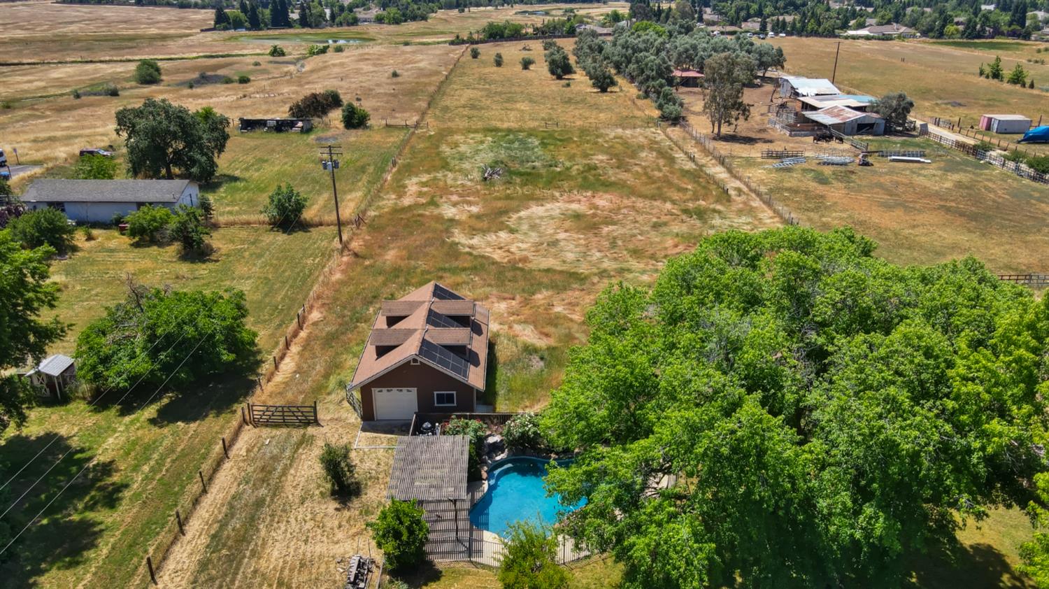 Detail Gallery Image 71 of 82 For 10376 Spiva Rd, Sacramento,  CA 95829 - 4 Beds | 2 Baths
