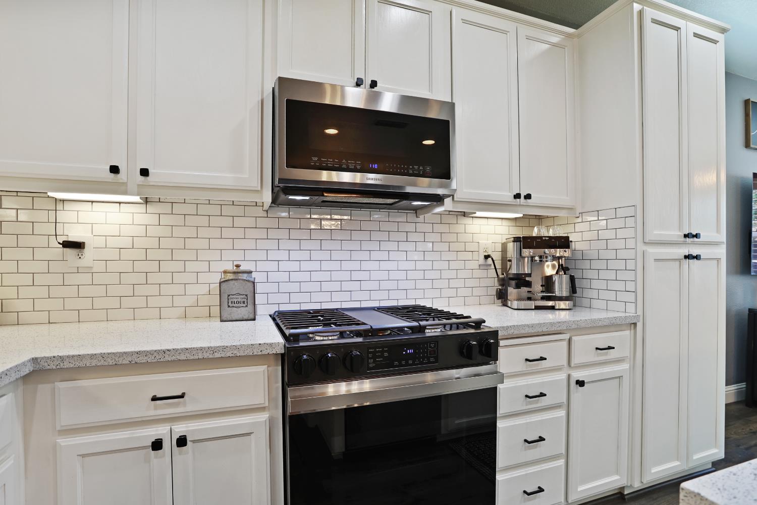 Detail Gallery Image 14 of 39 For 4275 Tropaz Ln, Tracy,  CA 95377 - 3 Beds | 2/1 Baths