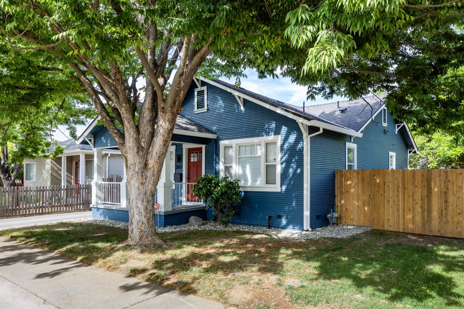 Detail Gallery Image 47 of 55 For 3517 Santa Cruz Way, Sacramento,  CA 95817 - 3 Beds | 3 Baths