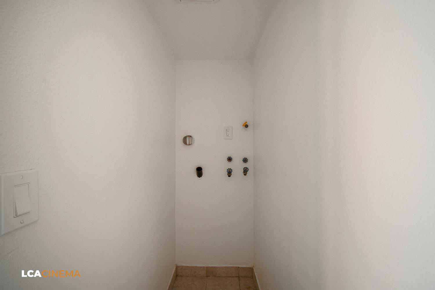 Detail Gallery Image 26 of 35 For 615 Decatur St, Bakersfield,  CA 93308 - 4 Beds | 2 Baths