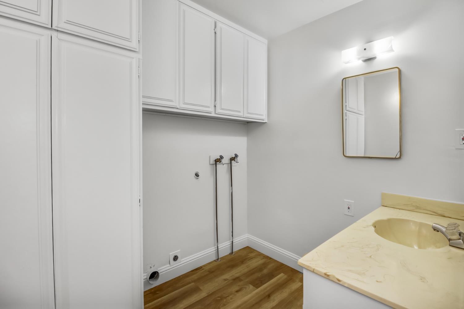 Detail Gallery Image 38 of 82 For 10376 Spiva Rd, Sacramento,  CA 95829 - 4 Beds | 2 Baths