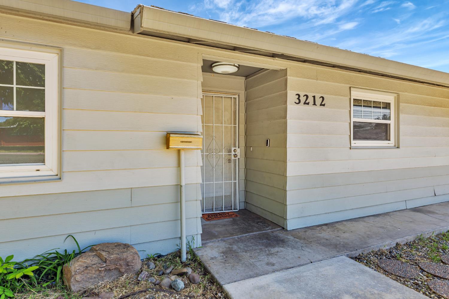 Detail Gallery Image 40 of 42 For 3212 Hurley Way, Sacramento,  CA 95864 - 3 Beds | 1 Baths