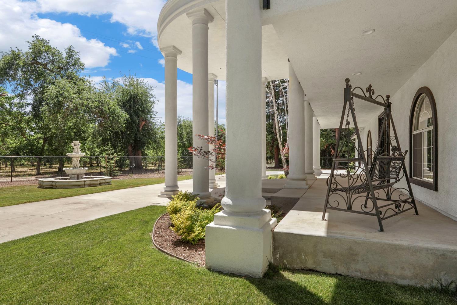 Detail Gallery Image 18 of 95 For 7149 E Eight Mile Rd, Stockton,  CA 95212 - 5 Beds | 5/1 Baths