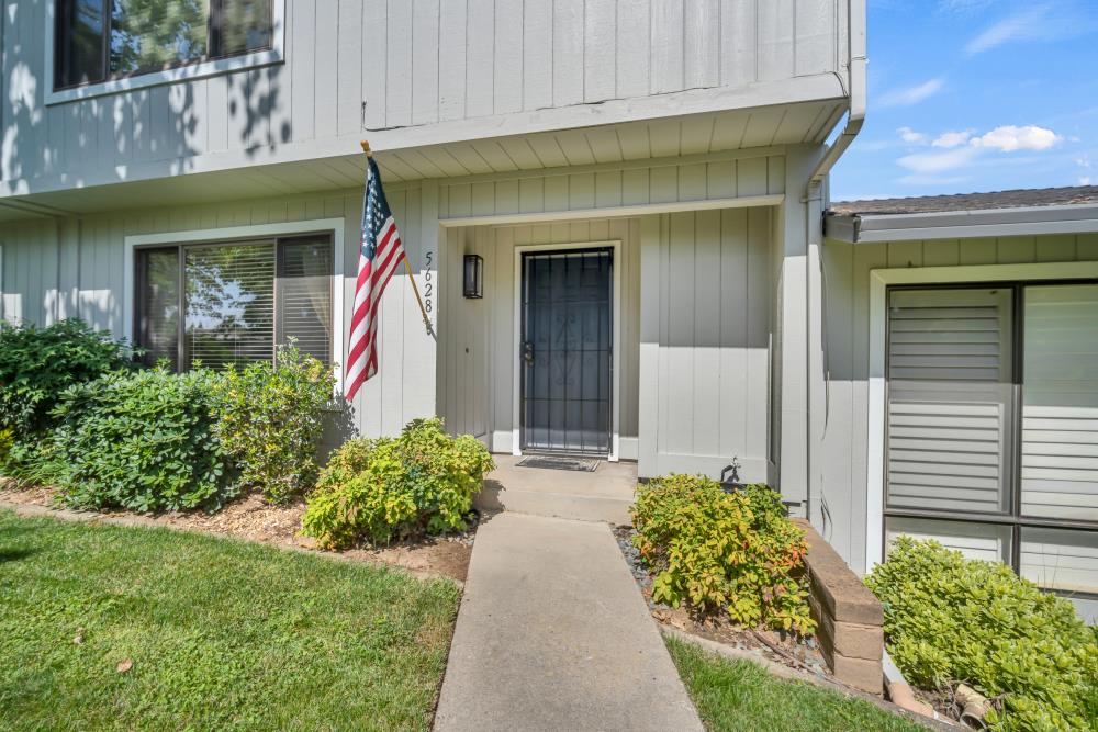Photo #3: 225058652 Listing 