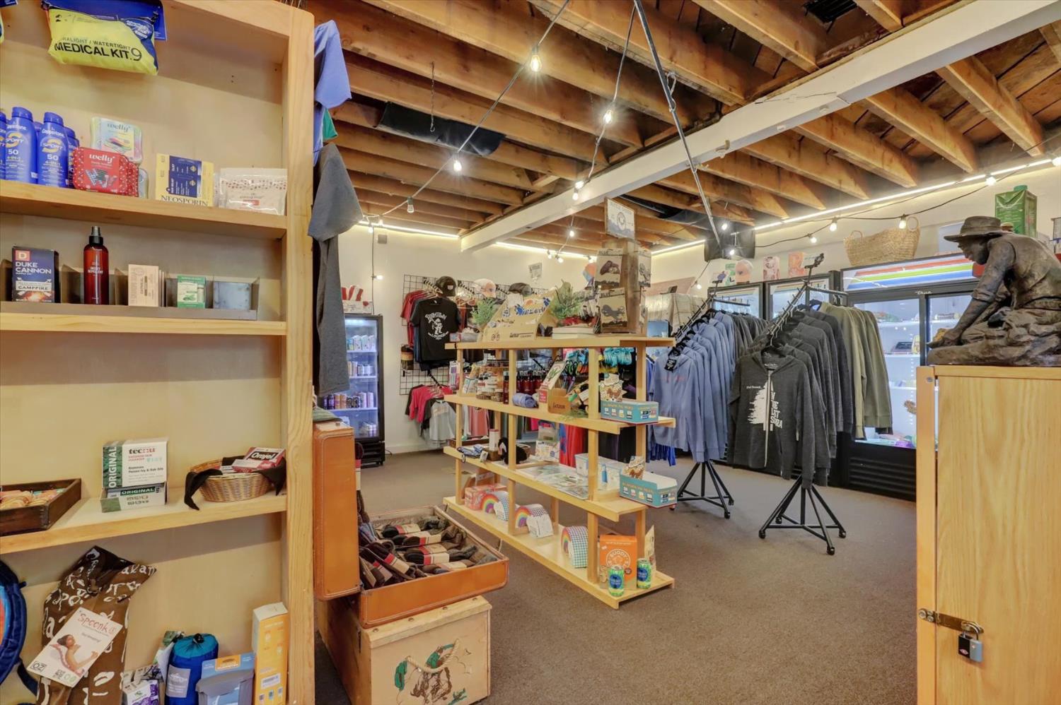 Detail Gallery Image 70 of 93 For 200 Main St, Downieville,  CA 95936 - 3 Beds | 4 Baths