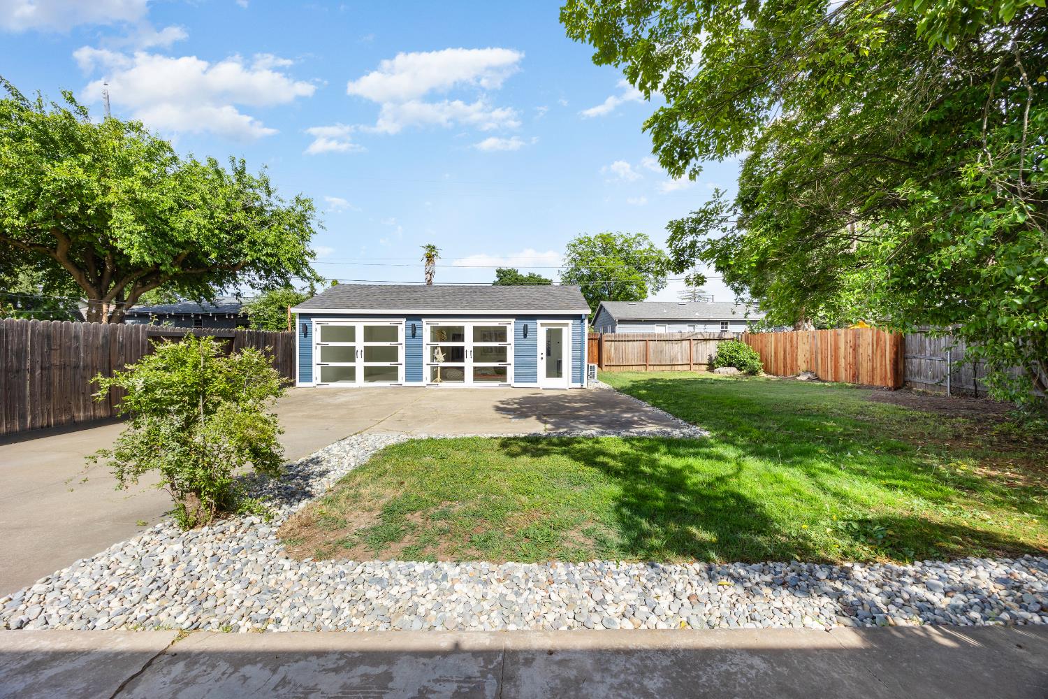 Detail Gallery Image 27 of 55 For 3517 Santa Cruz Way, Sacramento,  CA 95817 - 3 Beds | 3 Baths