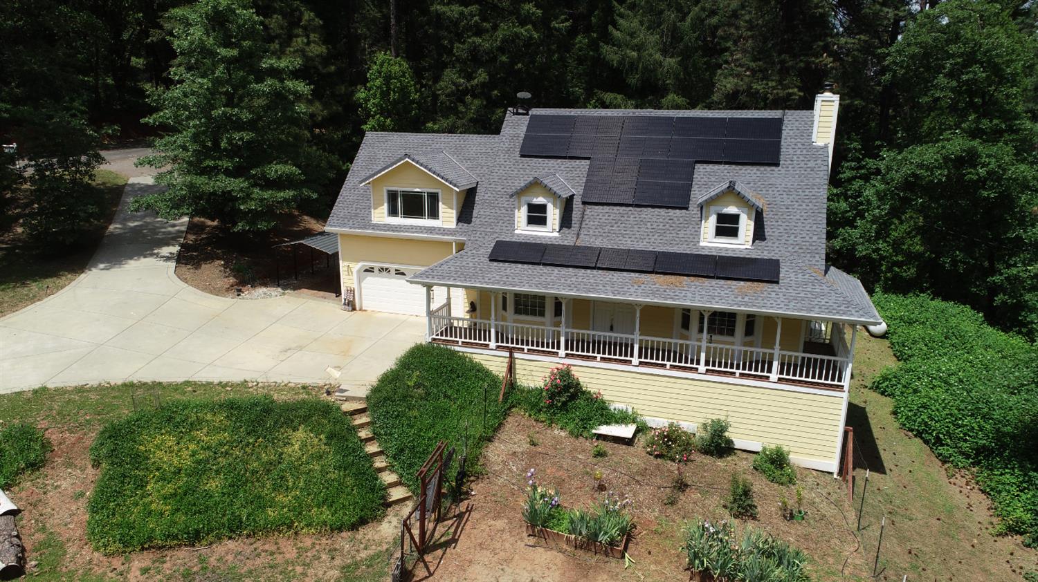 Detail Gallery Image 1 of 15 For 3321 N Canyon Rd, Camino,  CA 95709 - 3 Beds | 2/1 Baths