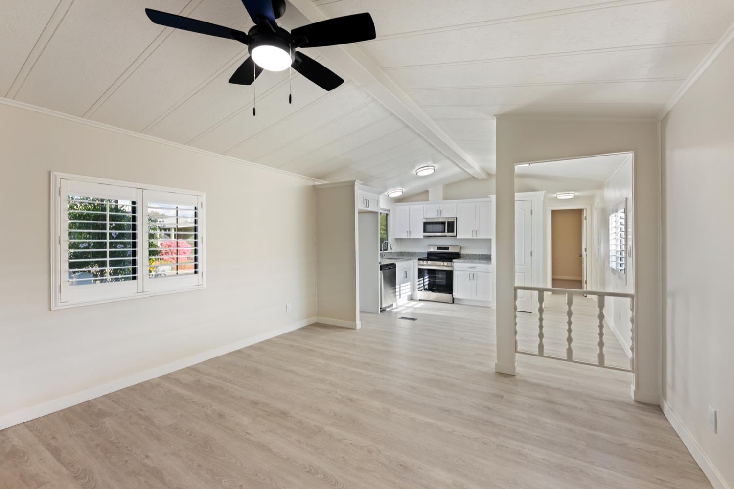 Detail Gallery Image 9 of 33 For 6706 Tam O Shanter Drive 102, Stockton,  CA 95210 - 3 Beds | 2 Baths