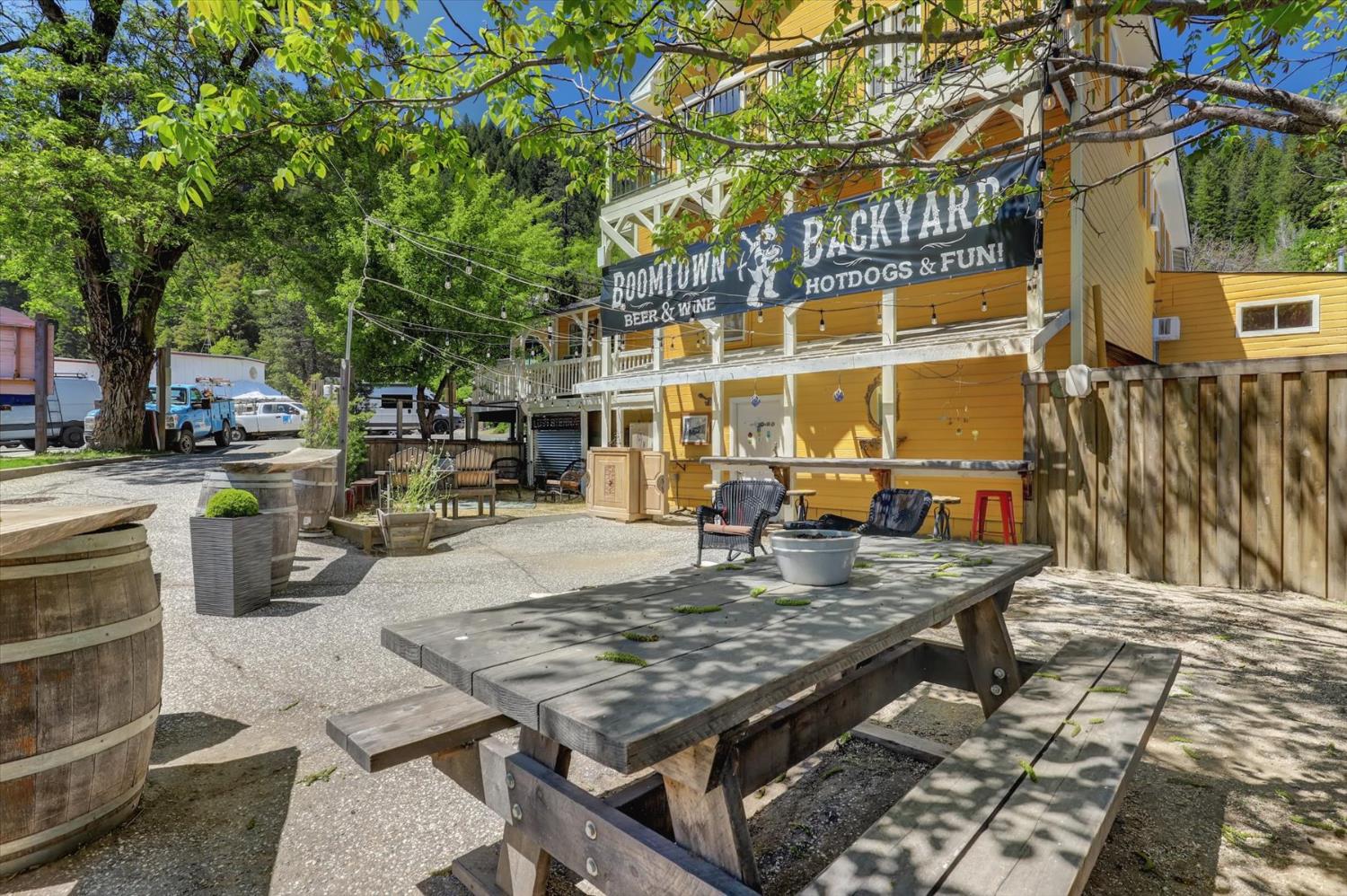 Detail Gallery Image 17 of 93 For 200 Main St, Downieville,  CA 95936 - 3 Beds | 4 Baths