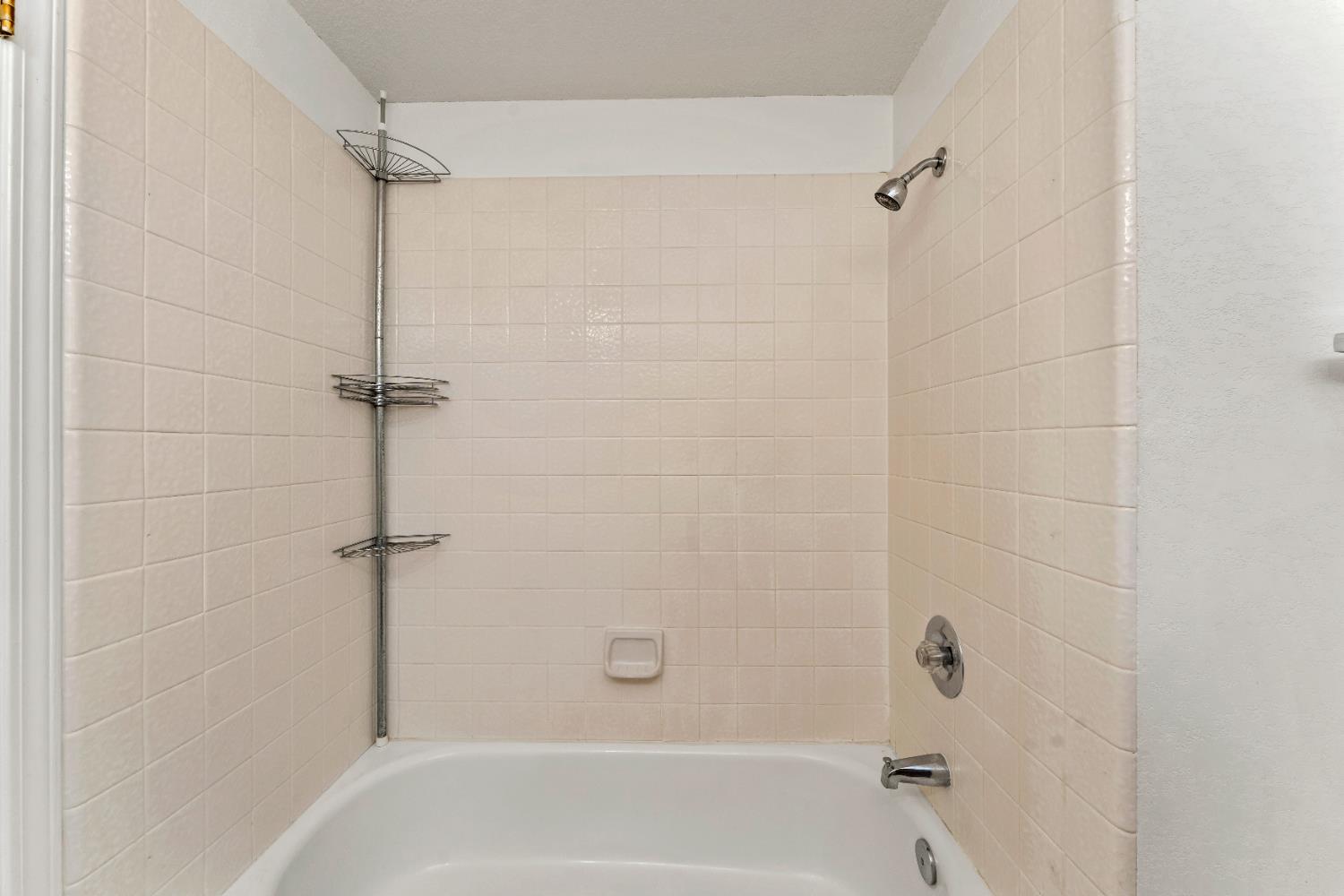 Detail Gallery Image 25 of 26 For 6009 Villa Rosa Way, Elk Grove,  CA 95758 - 4 Beds | 3 Baths