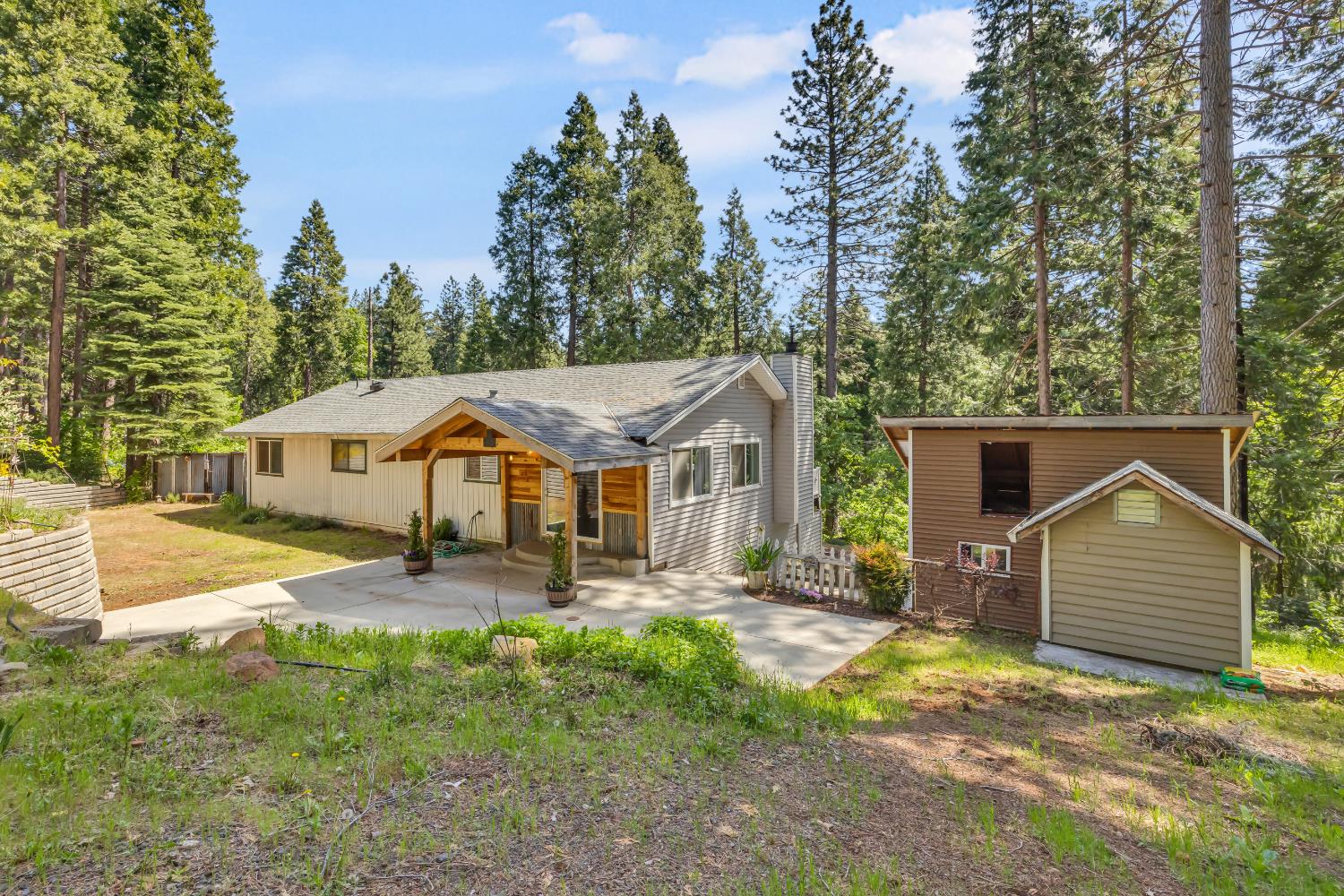 Lakewood Drive, Pollock Pines, California image 3