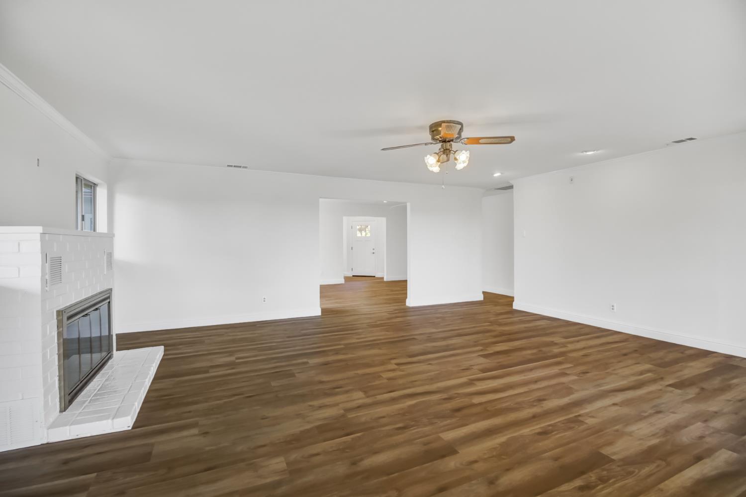Detail Gallery Image 27 of 82 For 10376 Spiva Rd, Sacramento,  CA 95829 - 4 Beds | 2 Baths