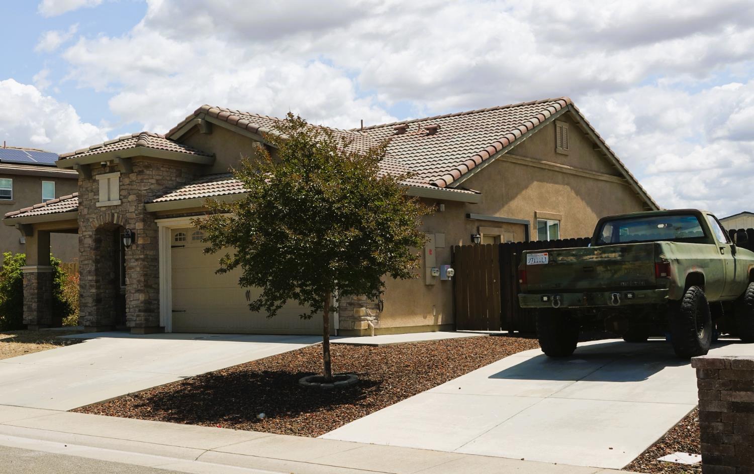 Detail Gallery Image 3 of 3 For 11030 Carmenet Way, Rancho Cordova,  CA 95670 - 3 Beds | 2 Baths