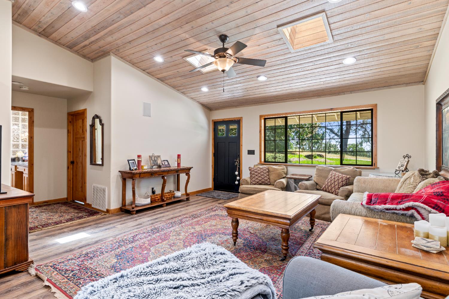 Detail Gallery Image 60 of 94 For 3740 Wild Turkey Dr, Shingle Springs,  CA 95682 - 4 Beds | 3 Baths