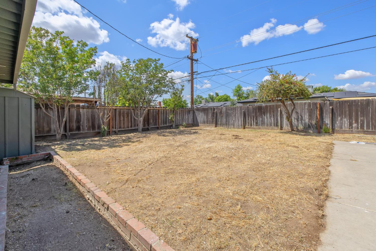 Detail Gallery Image 32 of 43 For 955 W San Gabriel Ave, Clovis,  CA 93612 - 2 Beds | 1 Baths