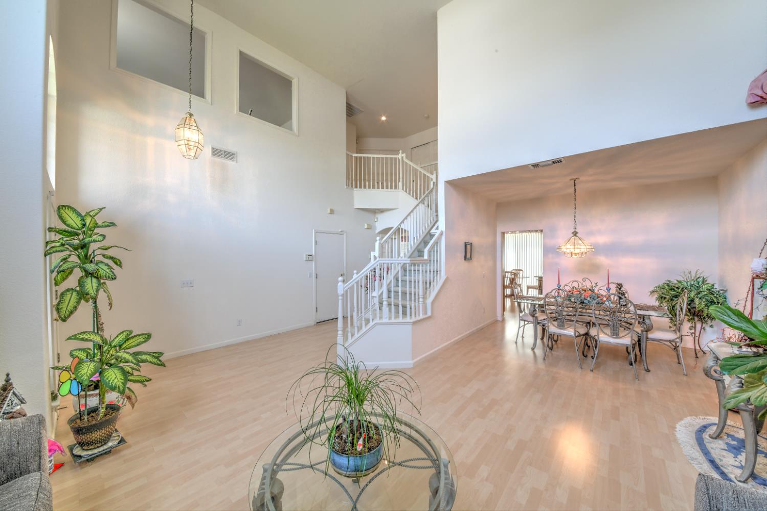 Detail Gallery Image 9 of 30 For 4208 Heritage Dr, Modesto,  CA 95356 - 4 Beds | 3 Baths