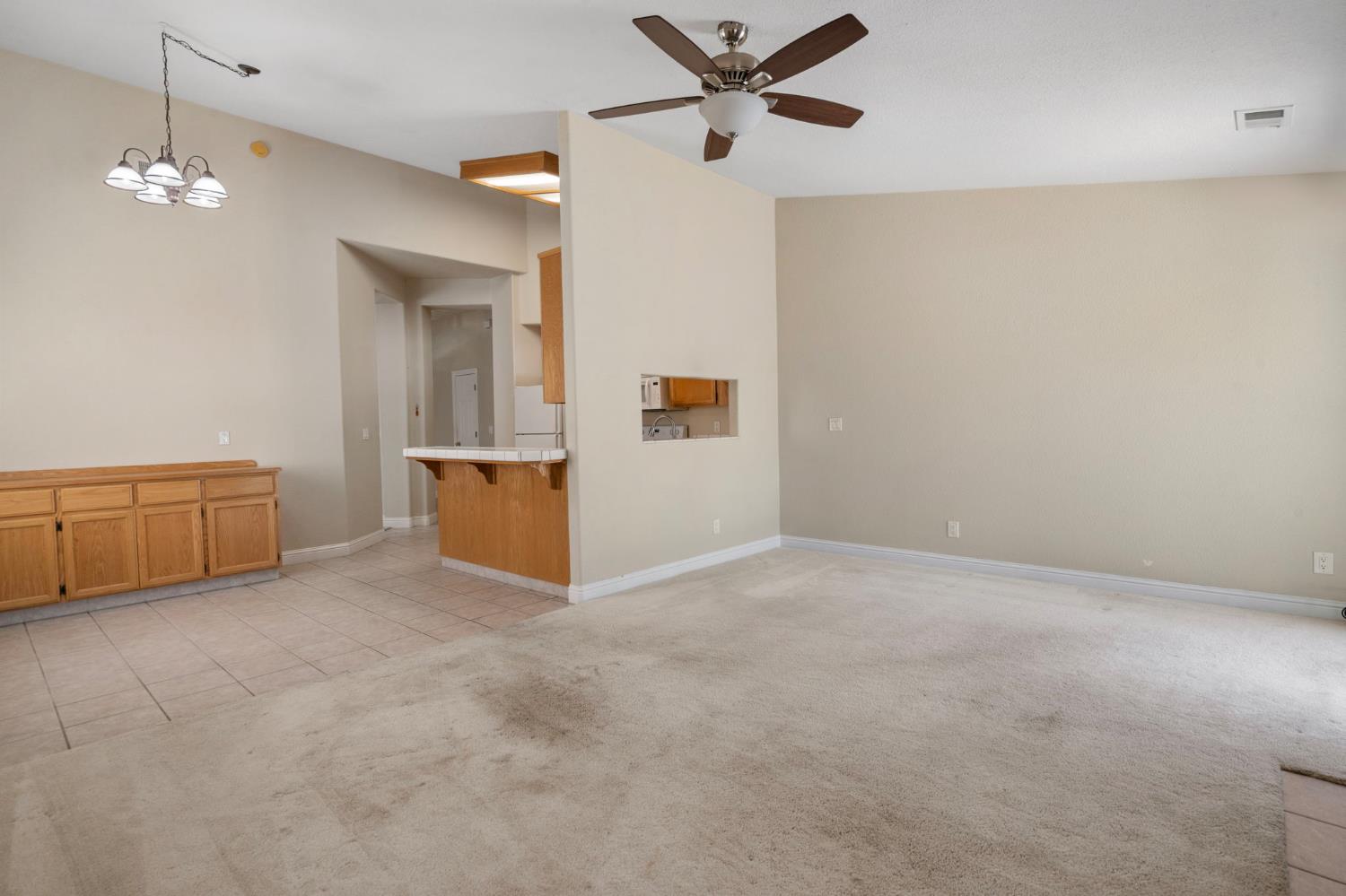 Detail Gallery Image 26 of 55 For 1925 Crystalwood Ln, Lodi,  CA 95242 - 3 Beds | 2 Baths