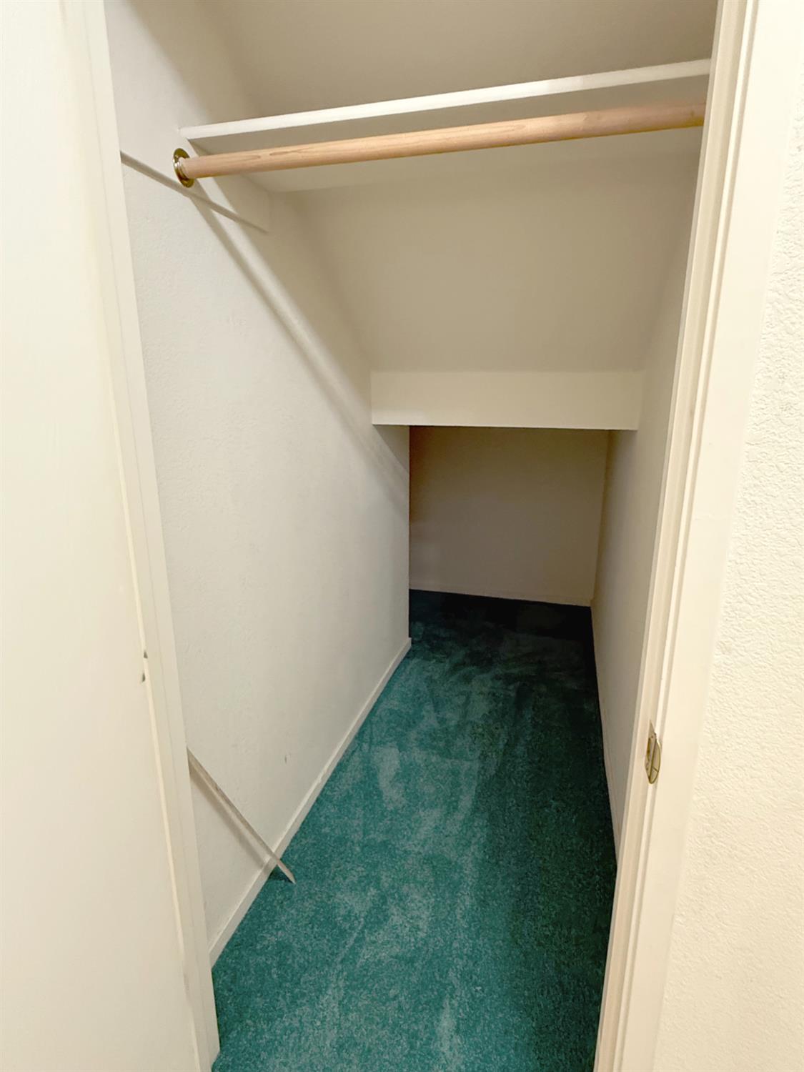 Detail Gallery Image 10 of 55 For 2040 Gordon Verner Cir, Stockton,  CA 95206 - 3 Beds | 2/1 Baths