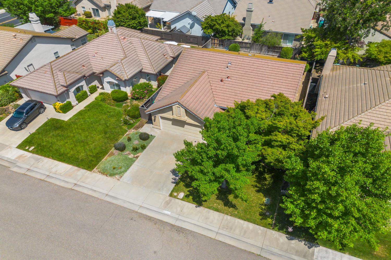Detail Gallery Image 46 of 55 For 1925 Crystalwood Ln, Lodi,  CA 95242 - 3 Beds | 2 Baths